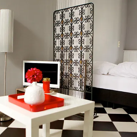 Bed and Breakfast Studio *